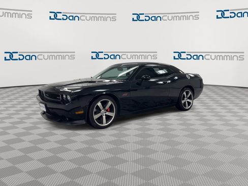 Used 2013 Dodge Challenger SRT8 RWD image 4