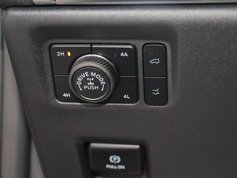 New 2025 Ford Expedition Tremor image 34