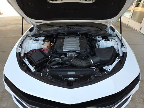 Used 2019 Chevrolet Camaro SS RWD image 60