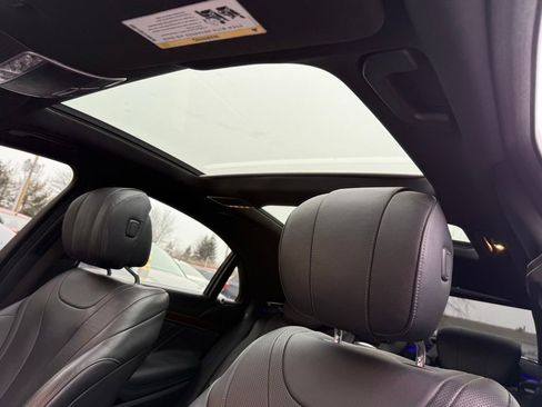 Used 2015 Mercedes-Benz S 550 Sedan image 14