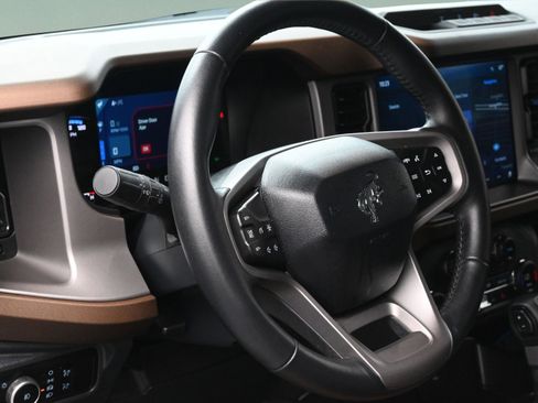 Used 2023 Ford Bronco Outer Banks image 16