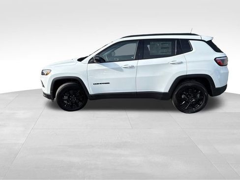 New 2026 Jeep Compass Latitude AWD/4WD image 4