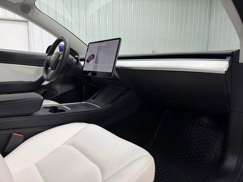 Used 2021 Tesla Model 3 Long Range image 14