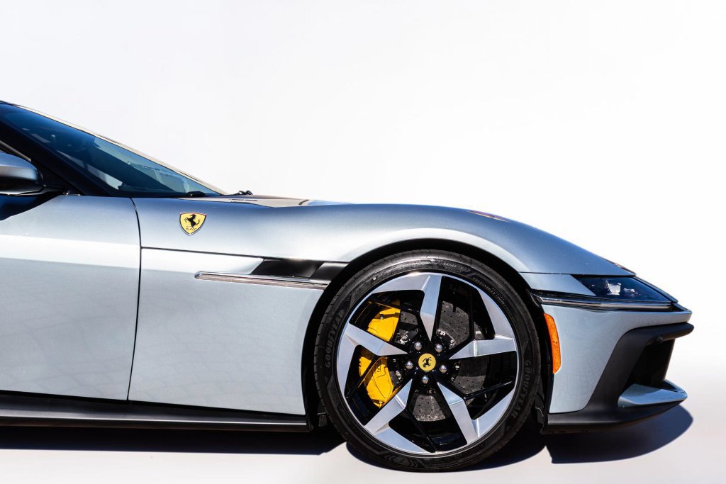 Certified 2026 Ferrari 12Cilindri Spider RWD image 16