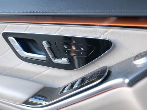 Used 2023 Mercedes-Benz S 580 4MATIC Sedan image 55