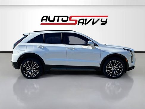 Used 2024 Cadillac XT4 Sport image 8