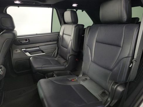 Used 2023 Toyota Sequoia Platinum AWD/4WD image 19