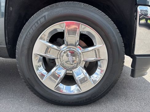 Used 2018 Chevrolet Silverado 1500 LT w/ LT Eassist Package image 11