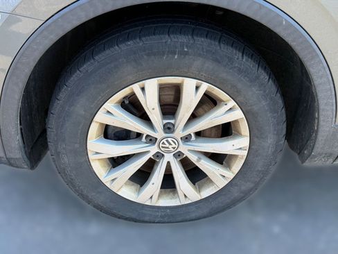 Used 2018 Volkswagen Tiguan SE image 7