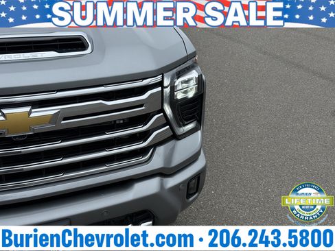 Used 2024 Chevrolet Silverado 3500 High Country w/ High Country Premium Package AWD/4WD image 45