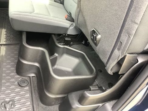 Used 2021 RAM 1500 Big Horn AWD/4WD image 12