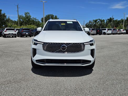 New 2026 Volvo XC90 B6 Plus w/ Protection Package Premier image 2