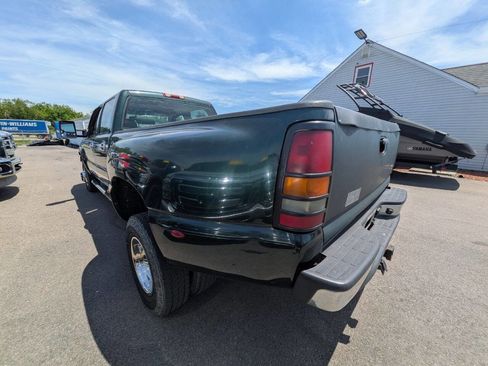 Used 2005 Chevrolet Silverado 3500 LS w/ Heavy-Duty Power Package AWD/4WD image 6