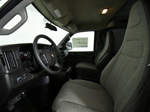 New 2025 Chevrolet Express 3500 Extended w/ Driver Convenience Package image 5