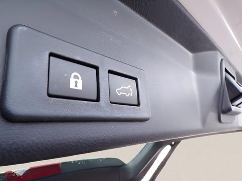 Used 2023 Subaru Ascent Limited w/ Technology Package image 17