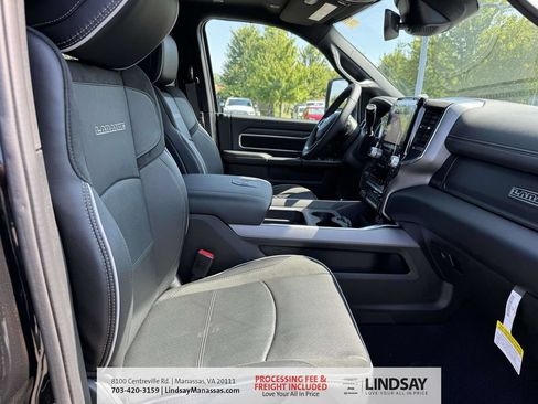 New 2026 RAM 2500 Laramie AWD/4WD image 13