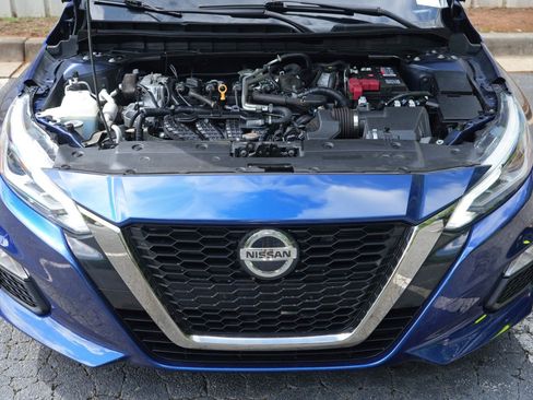 Used 2022 Nissan Altima 2.5 SR FWD image 7