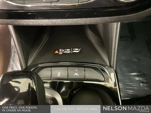 Used 2024 Buick Envista Sport Touring w/ Convenience I Package FWD image 36