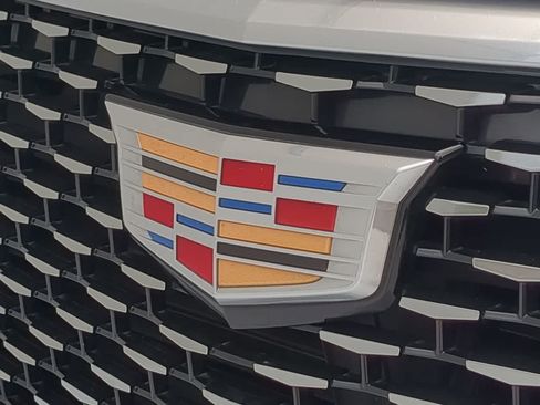 Used 2024 Cadillac XT6 Luxury FWD image 12