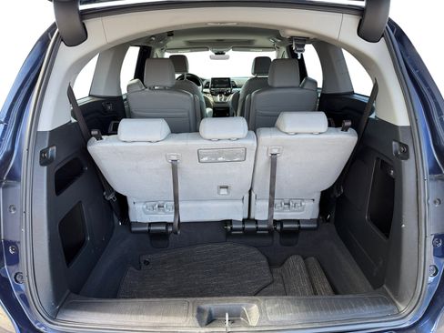 Used 2021 Honda Odyssey EX-L image 17