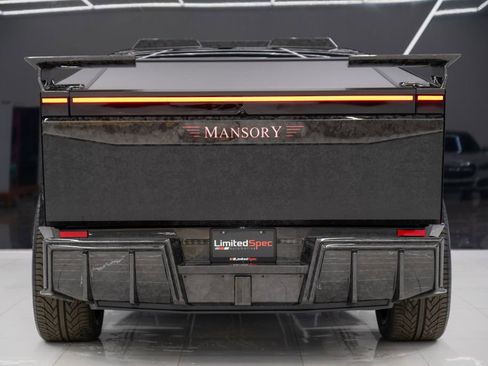 Used 2025 Tesla Cybertruck AWD Crew Cab image 15