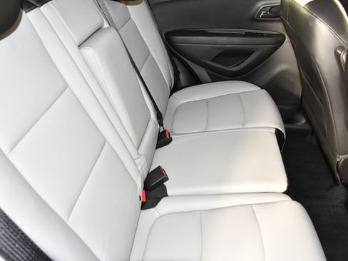 Used 2019 Chevrolet Trax Premier AWD/4WD image 43