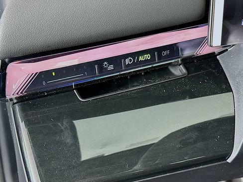 New 2026 BMW 540i xDrive image 14