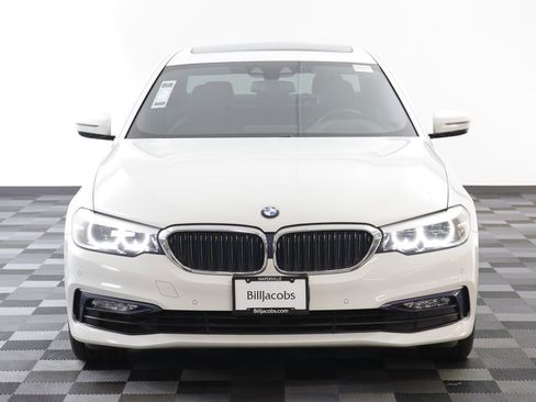 Used 2018 BMW 530e xDrive image 25