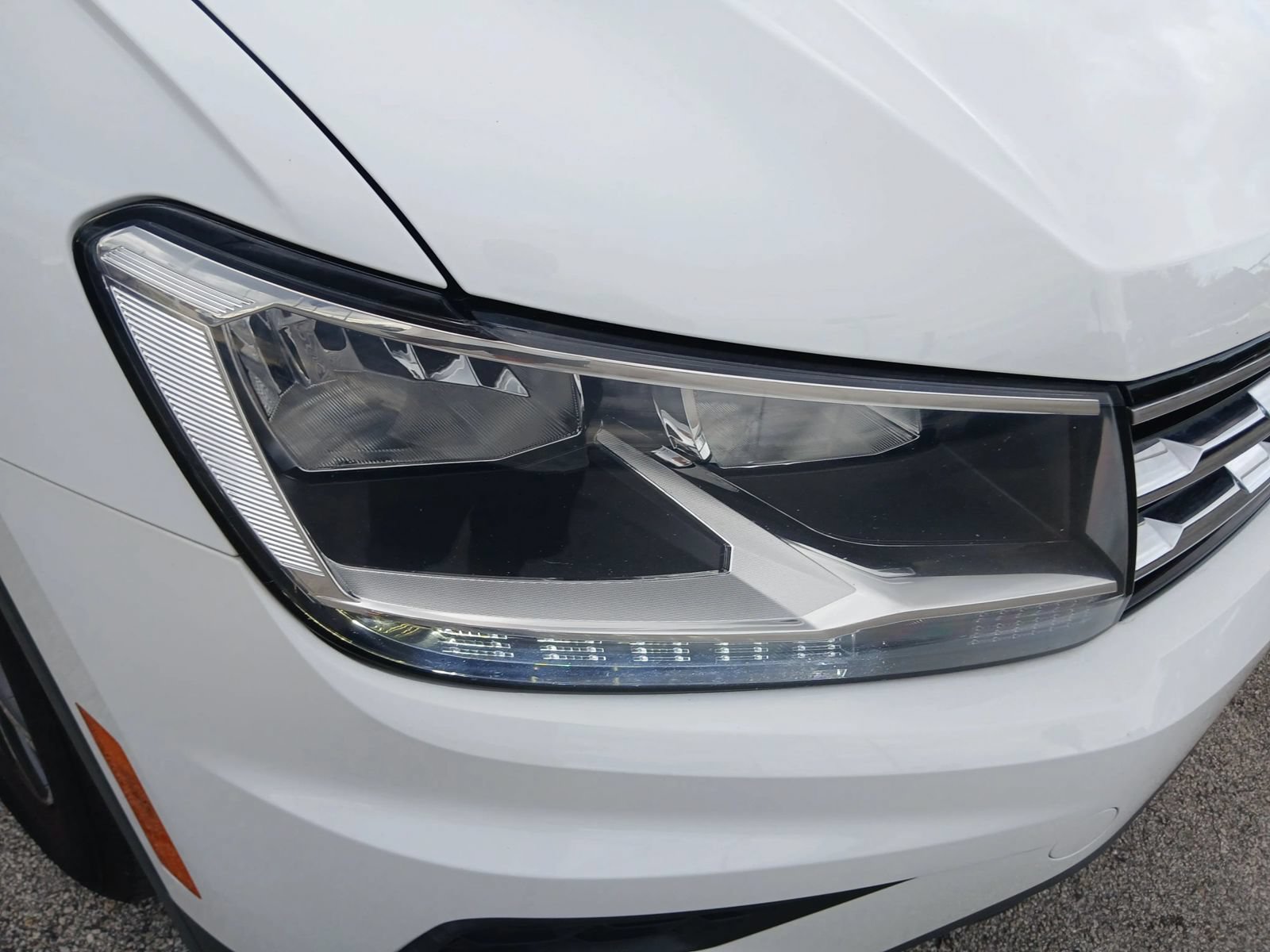 Used 2021 Volkswagen Tiguan S FWD image 36
