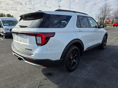 New 2026 Ford Explorer Tremor w/ Tremor Convenience Package image 5