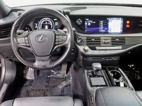 Used 2018 Lexus LS 500h AWD w/ Accessory Package (Z2) image 16