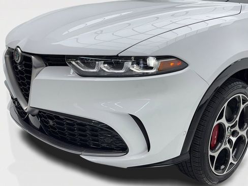 New 2024 Alfa Romeo Tonale Ti image 5