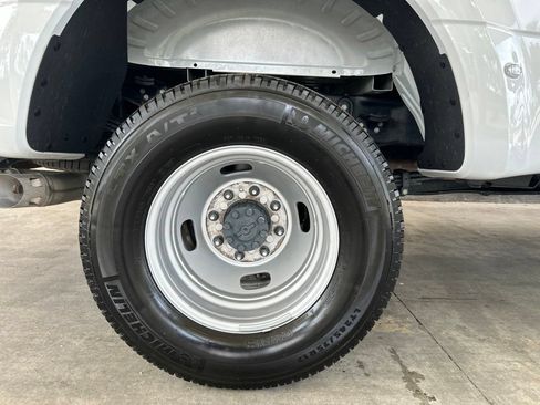 Used 2025 Ford F350 XLT w/ FX4 Off-Road Package AWD/4WD image 22