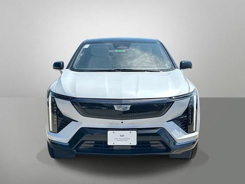 New 2027 Cadillac Optiq Sport w/ LPO, Floor Liner Package AWD/4WD image 12