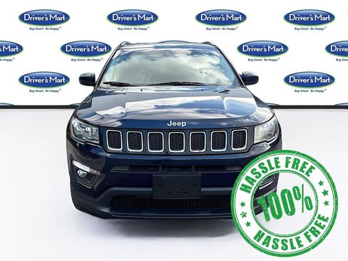 Used 2019 Jeep Compass Latitude AWD/4WD image 2