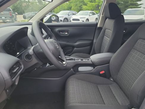 Used 2026 Honda HR-V LX image 3
