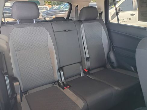 Used 2020 Volkswagen Tiguan S FWD image 30