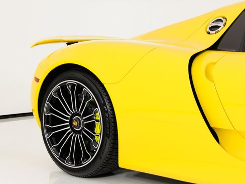 Used 2015 Porsche 918 Spyder AWD/4WD image 56