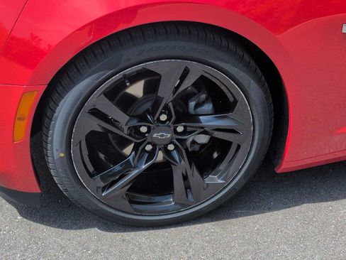 Used 2022 Chevrolet Camaro LT w/ Technology Package RWD image 13
