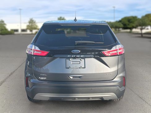 Used 2023 Ford Edge SEL w/ Convenience Package image 6