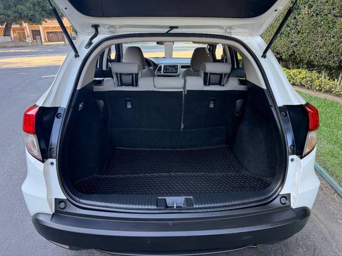 Used 2021 Honda HR-V EX image 18