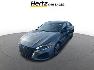 Used 2025 Nissan Altima 2.5 SV video 2