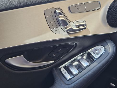 Certified 2022 Mercedes-Benz GLC 300 4MATIC image 24