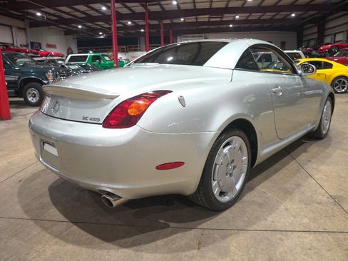 Used 2004 Lexus SC 430 Convertible RWD image 24