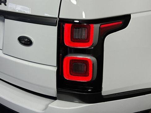 Used 2020 Land Rover Range Rover Autobiography image 34