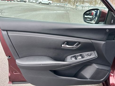 Used 2024 Nissan Sentra SV image 18