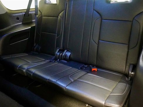 Used 2018 Chevrolet Suburban LT w/ Z71 Midnight Edition image 6