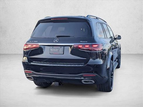 New 2026 Mercedes-Benz GLS 580 4MATIC image 2