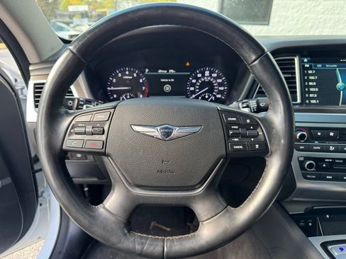 Used 2018 Genesis G80 3.8 w/ Option Group 03 image 10