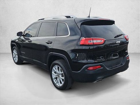 Used 2018 Jeep Cherokee Latitude Plus image 8